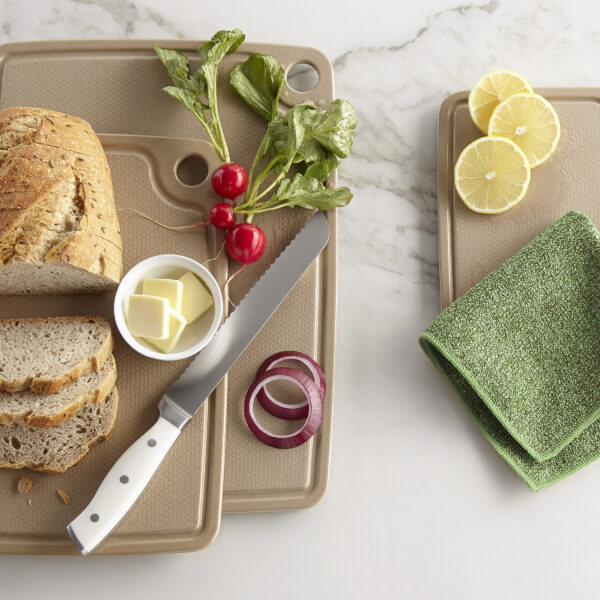 118daf8ef8d6cc7434e806d4a459271050974190.jpg Norwex Cutting Board Set