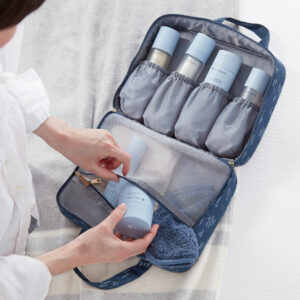 15f2955973e6b7fa680765d7eb5036e47bf0009a.jpg Norwex Carryall Bag Set