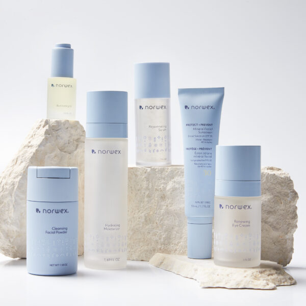 246972399d6cb44bfa9230e67dc78d0aad0243d6.jpg Norwex Complete Skin Care Set