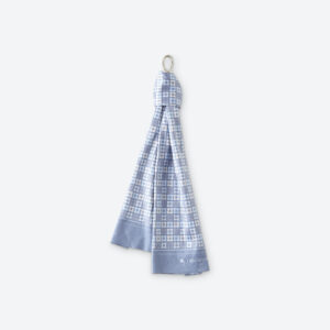4a95b98c63f5f288685368b0d3796b4235d79c3f.jpg Norwex Optic Scarf - signature flora blue