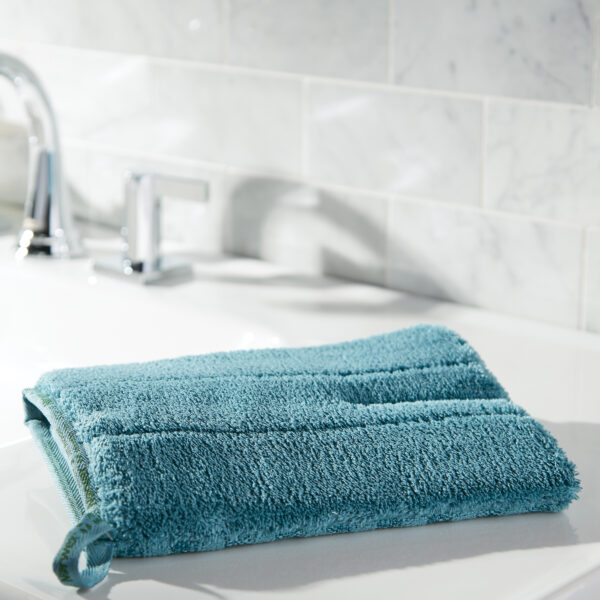 58be5d01411e92870388e6d1dad272b36ea2d7a1.jpg Norwex Bathroom Scrub Mitt - teal