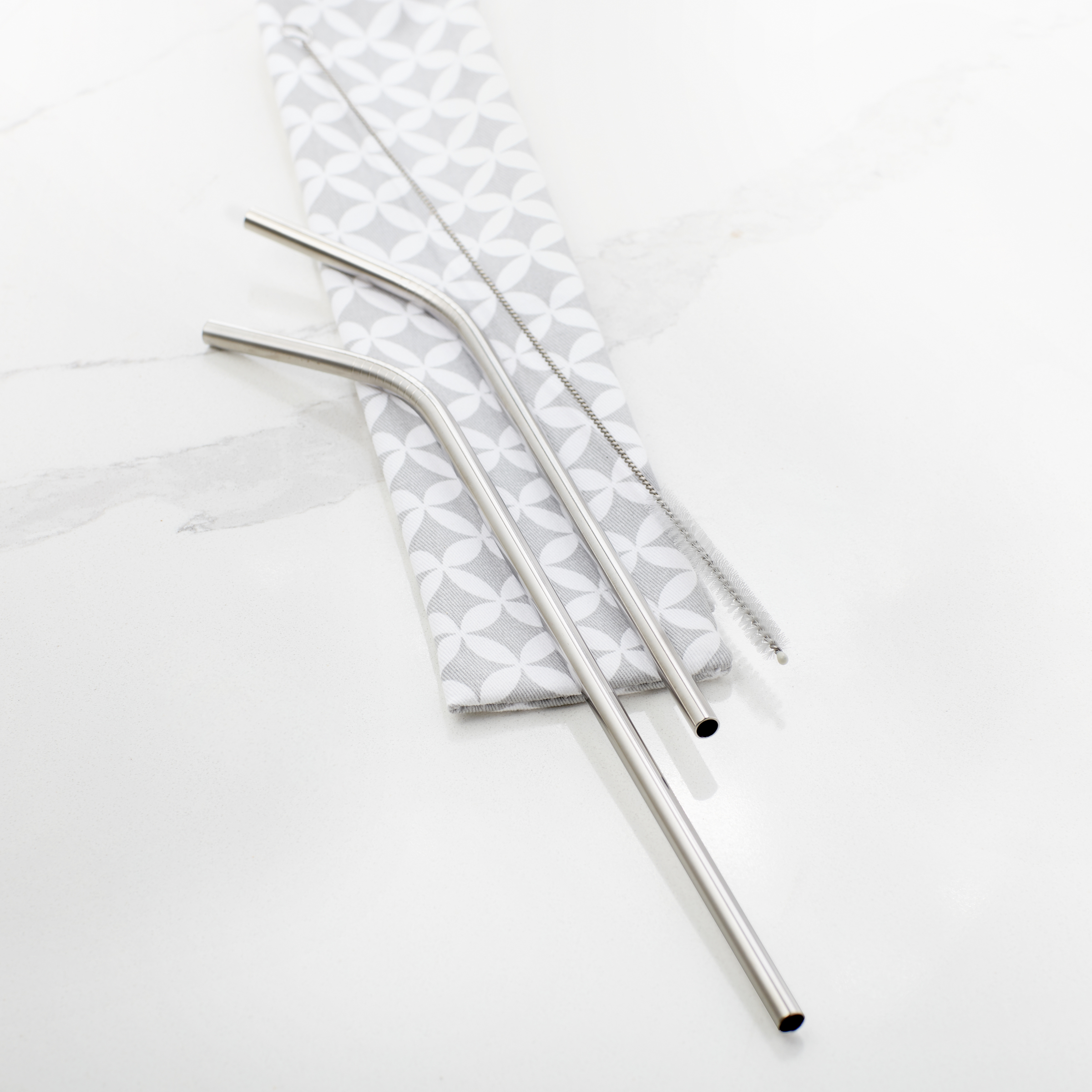 69eff3ab63330eaad396924fd052062bda87583e.jpg Norwex Stainless Steel Drinking Straws and Bag - Long (set of 2)
