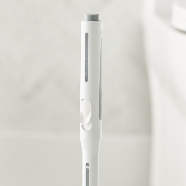 6c77663f2facca19838e62e3574e9384e530478b.jpg Norwex Cleaner-Dispensing Toilet Brush
