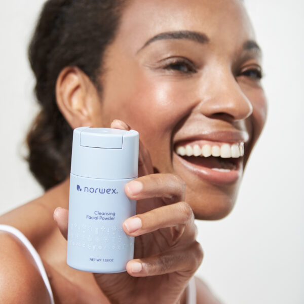 6ce429952db20110158bb29462e5a9392b81882a.jpg Norwex Cleansing Facial Powder