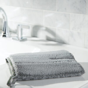 76bb0aaec65b3d588a103ecd7534d4a096ddda18.jpg Norwex Bathroom Scrub Mitt - graphite