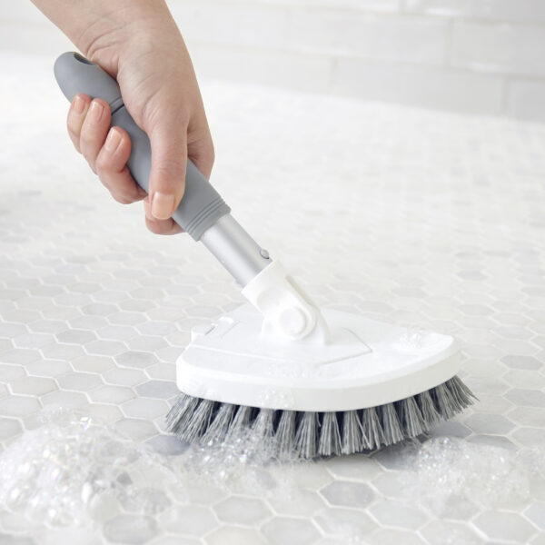 7e115cf1de228c9d728c2c17dba57df8d6569678.jpg Norwex Hand-Held Tub and Tile Cleaning Set