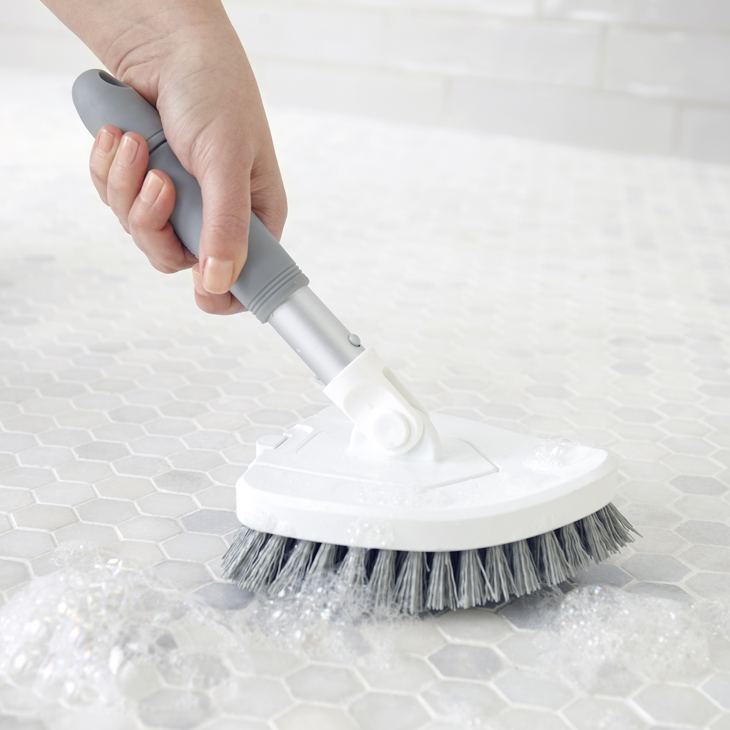 Norwex Hand-Held Tub and Tile Cleaning Set