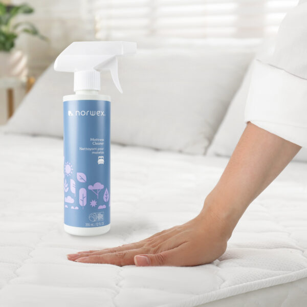 853d082da202d88d7cd851b988fe872087cd0e1c.jpg Norwex Mattress Cleaner - with Spray Nozzle