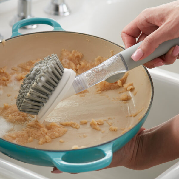 8883c37672458e5106688864ad57e52d0a0297f2.jpg Norwex Soap-Dispensing Kitchen Scrub Brush