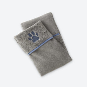 91f4be81cec9366bd3e2805f1c77a4fd63e5f668.jpg Norwex Pet Towel - graphite with blue trim