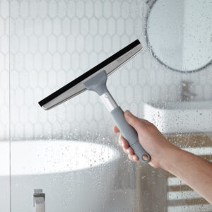 9fcb1858ba5d78eed017a4f2639d63ce78ecbba0.jpg Norwex Hand-Held Squeegee System