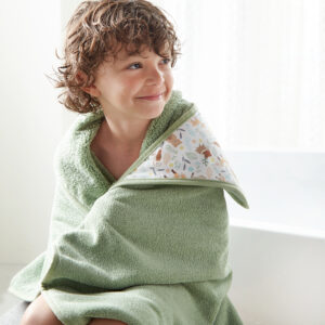 a9e3b7e50a519d172bef2cd677e4f10a2400a981.jpg Norwex Kids Hooded Towel - sage with woodland hood