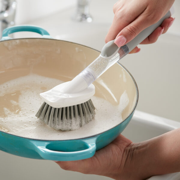 acc5ffa2d12119acfce1e560b51785373c38a99c.jpg Norwex Soap-Dispensing Kitchen Scrub Brush