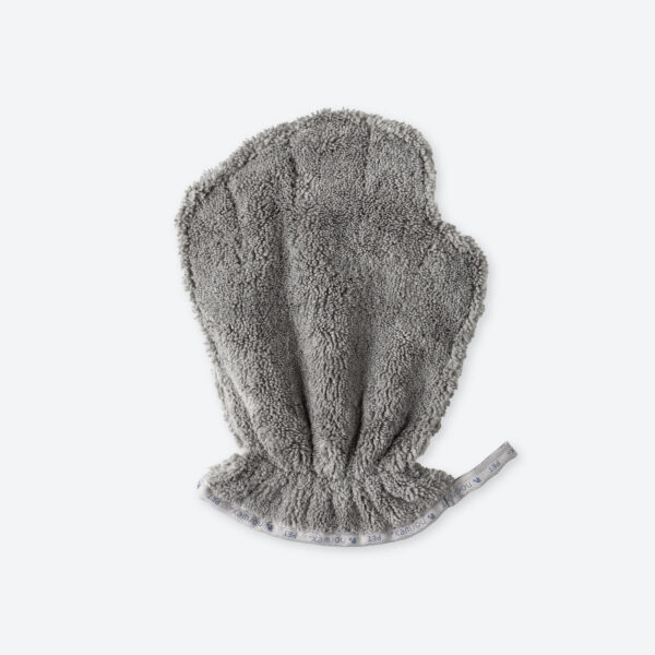 b0d155c852a7cf25eae1ca19b38242ce2b1b372f.jpg Norwex Pet Mitt - graphite