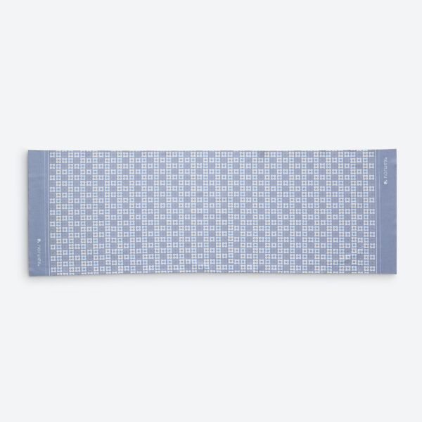 bcf0175fe17f566a3e6b58eb0f6c20cb528b6c2e.jpg Norwex Optic Scarf - signature flora blue