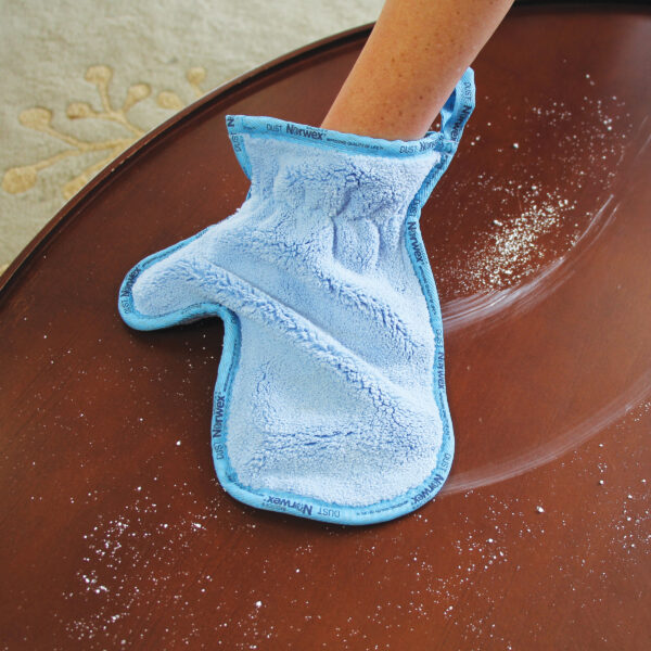 be62d96297691e0be291e283c6aaf78c5713b15f.jpg Norwex Dusting Mitt - blue