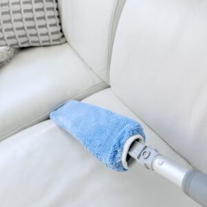 c9135a9913102fcc124839e5df7da0e7c50559e6.jpg Norwex EnviroWand® with Flat Two-Sided Dusting Sleeve Replacement - blue