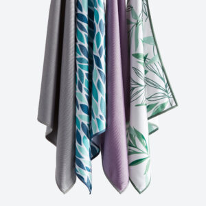 d0f9e89e3f96301cee2b90ed2e49bf5a0ab67de9.jpg Norwex Window Cloth - palm