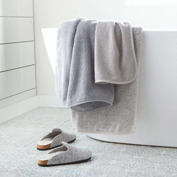 Norwex Ultra-Plush Bath Towel - heathered oatmeal