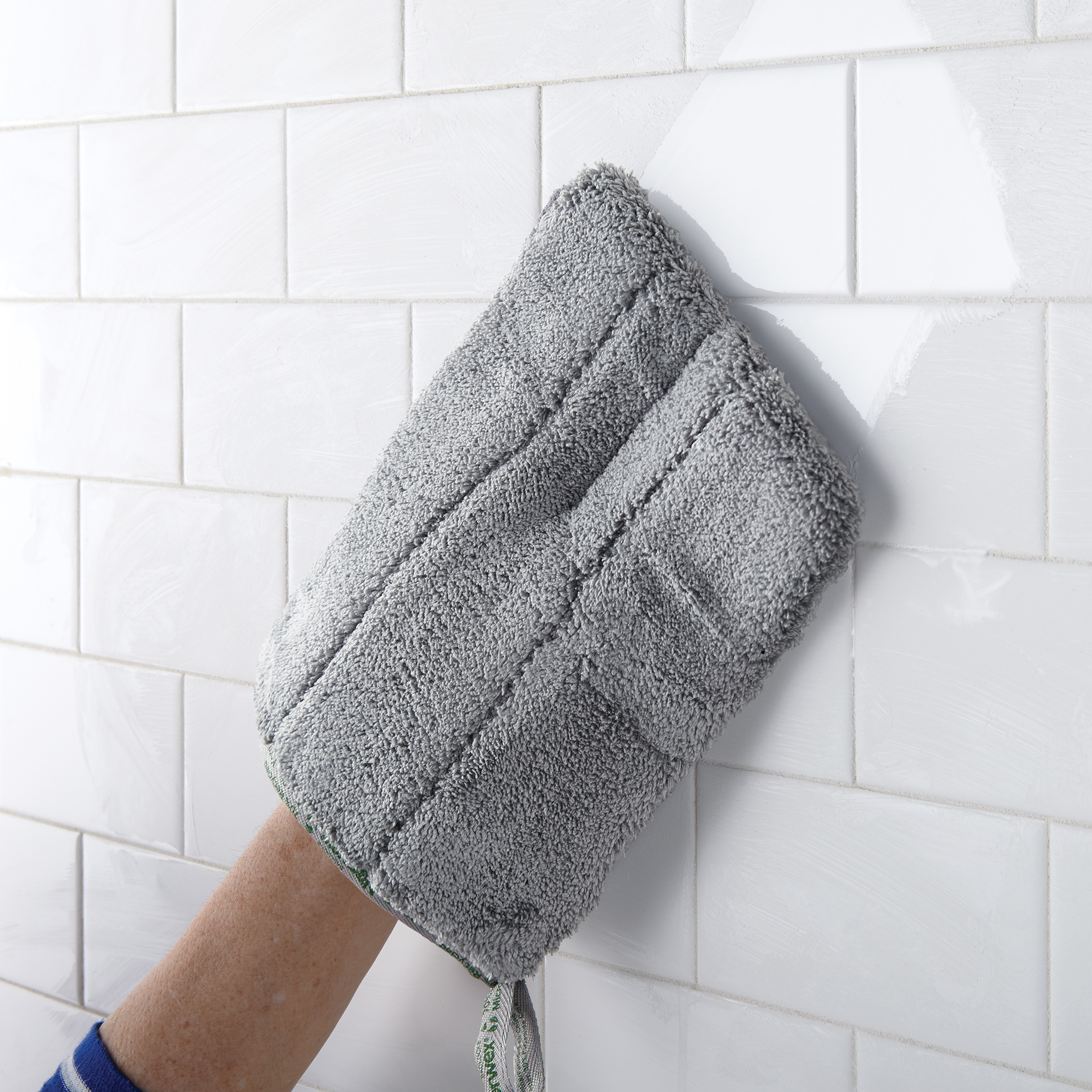 Norwex Bathroom Scrub Mitt - graphite