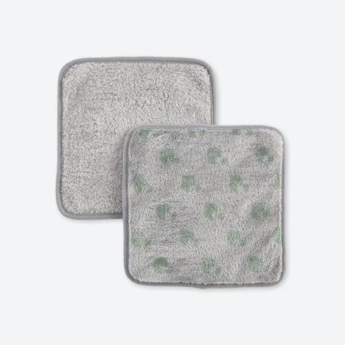 daea9c3f8f40c80a44d7a0017901f0d2f4702723.jpg Norwex Makeup Removers, leaf (set of 2)