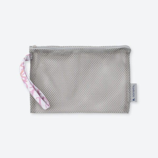 de08d35628fd1f52e5b8a07930d66e72828235bc.jpg Norwex Beach Towel and Carrying Pouch, coral