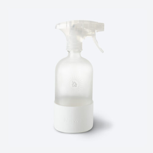 dee63f32203b3d41a34bfa96d51b91ab6d85f8b0.jpg Norwex Forever Bottle with Sprayer - white