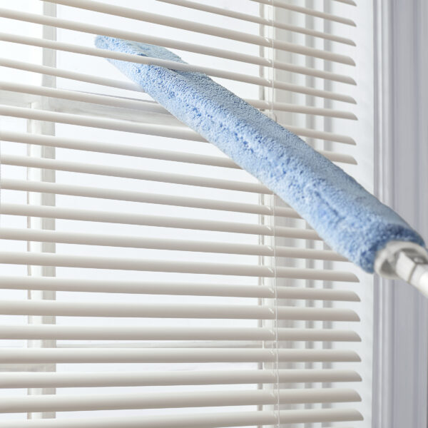 e060be140d50a8b426742a8c78e0c6d7b5ddbd6e.jpg Norwex EnviroWand® with Flat Two-Sided Dusting Sleeve Replacement - blue