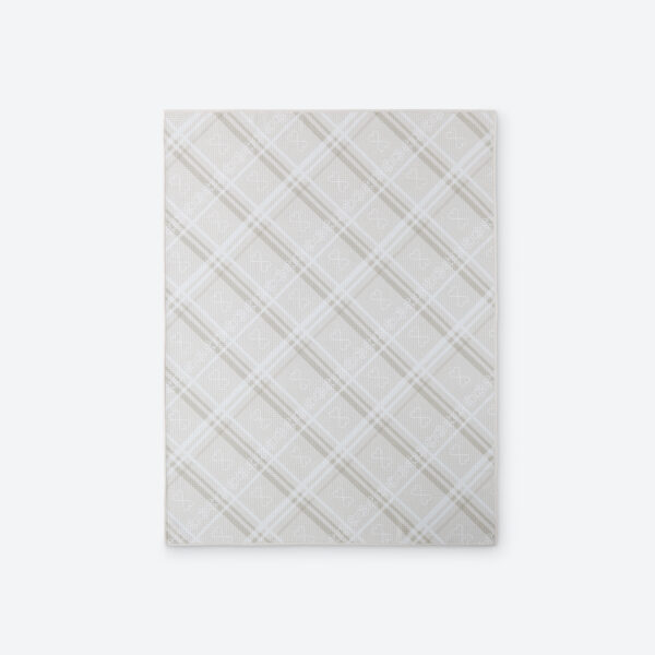 e4c8e70547884a5d5100e3396862fa1a42f4f742.jpg Norwex Pet Throw Blanket - plaid/basketweave