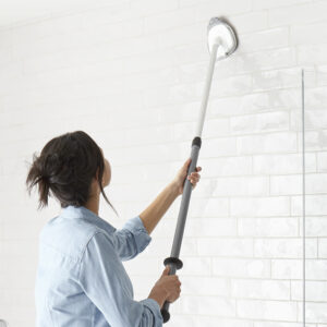 e68cedb19578897421fbb61ba604036d0a478002.jpg Norwex Tub and Tile Cleaning Attachment with Microfiber Pad