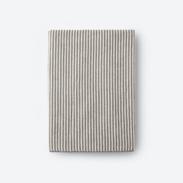 ee5aa205efc3b071b4f1038a80448cd0a1c961af.jpg Norwex Bath Towel - graphite/vanilla stripes