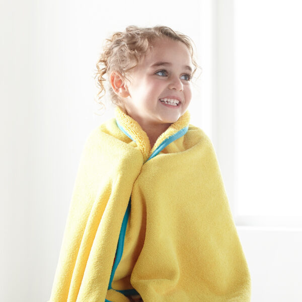 fc43d52f3426da27ea695edaa7f0cb1c3536fe0b.jpg Norwex Kids Towel - yellow with teal trim
